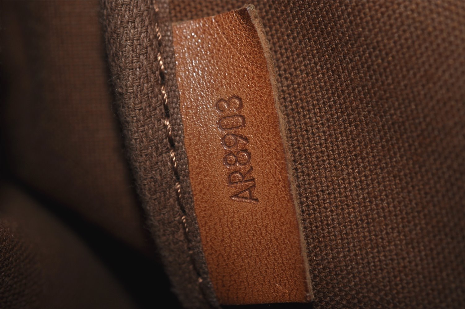 Authentic Louis Vuitton Monogram Saumur 43 Shoulder Cross Bag M42252 Junk 5833I