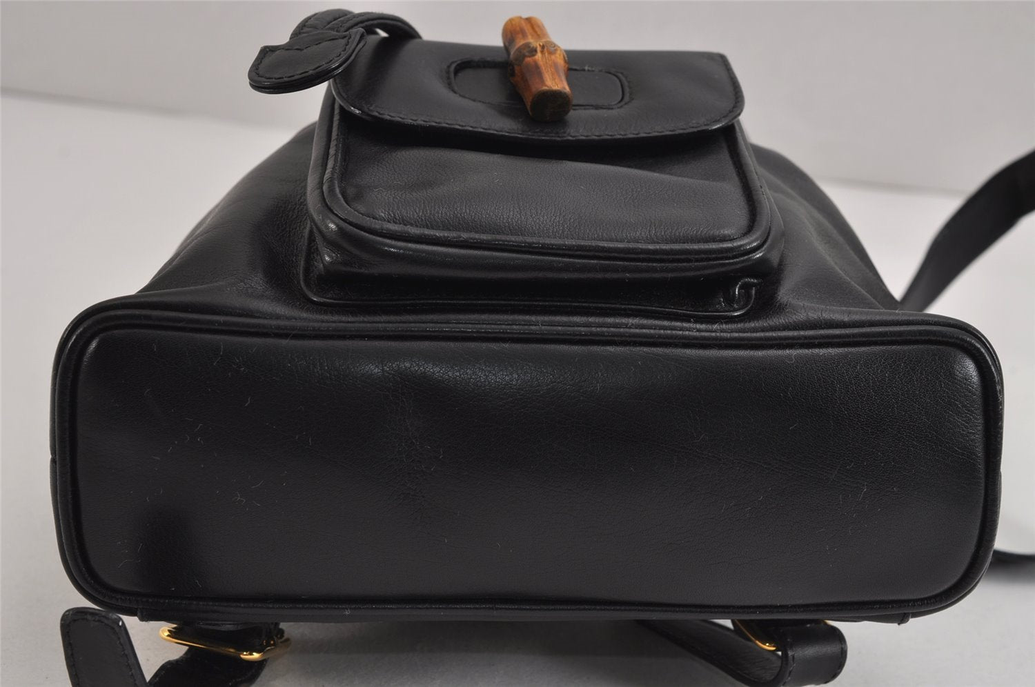 Authentic GUCCI Vintage Bamboo Drawstring Backpack Leather Black 5835J