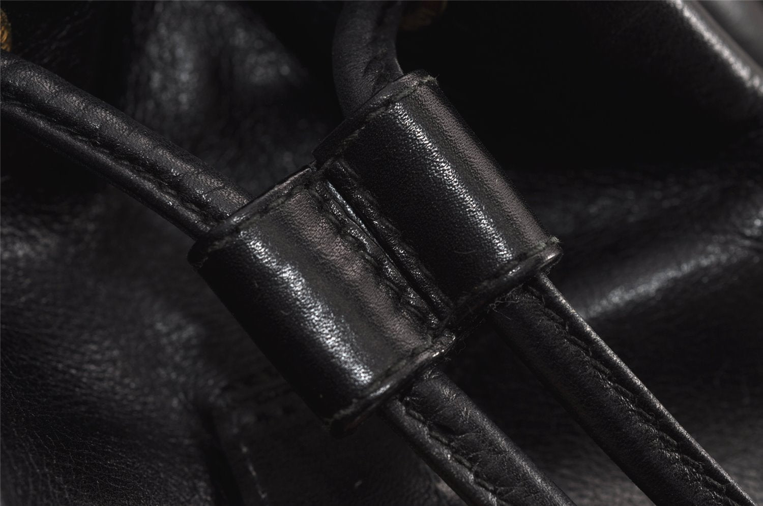 Authentic GUCCI Vintage Bamboo Drawstring Backpack Leather Black 5835J