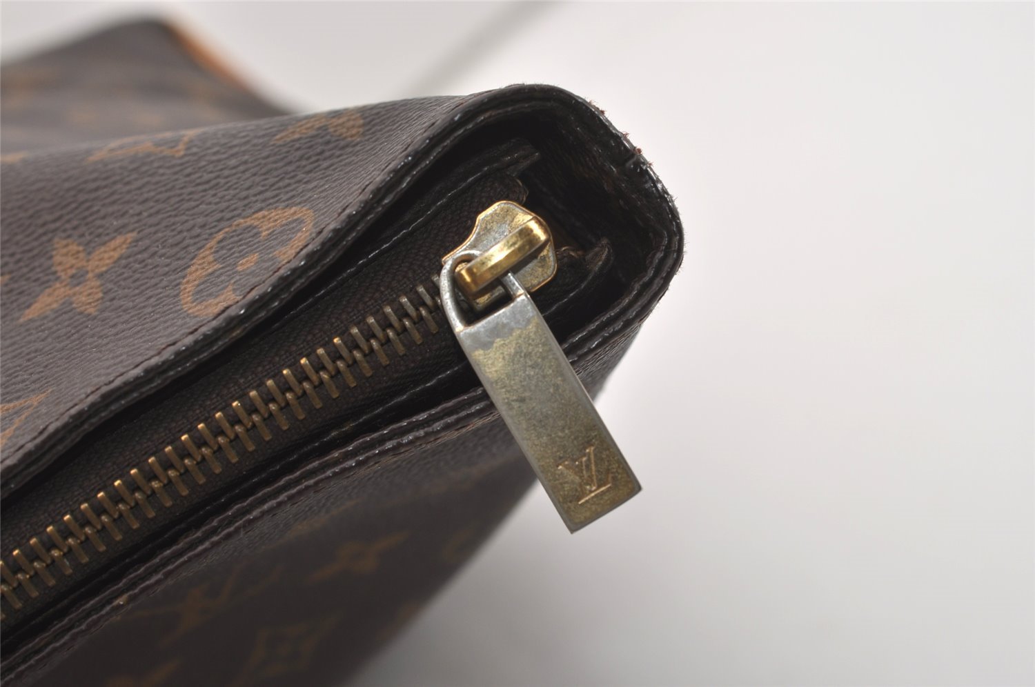 Authentic Louis Vuitton Monogram Cabas Mezzo Shoulder Tote Bag M51151 LV 5837J