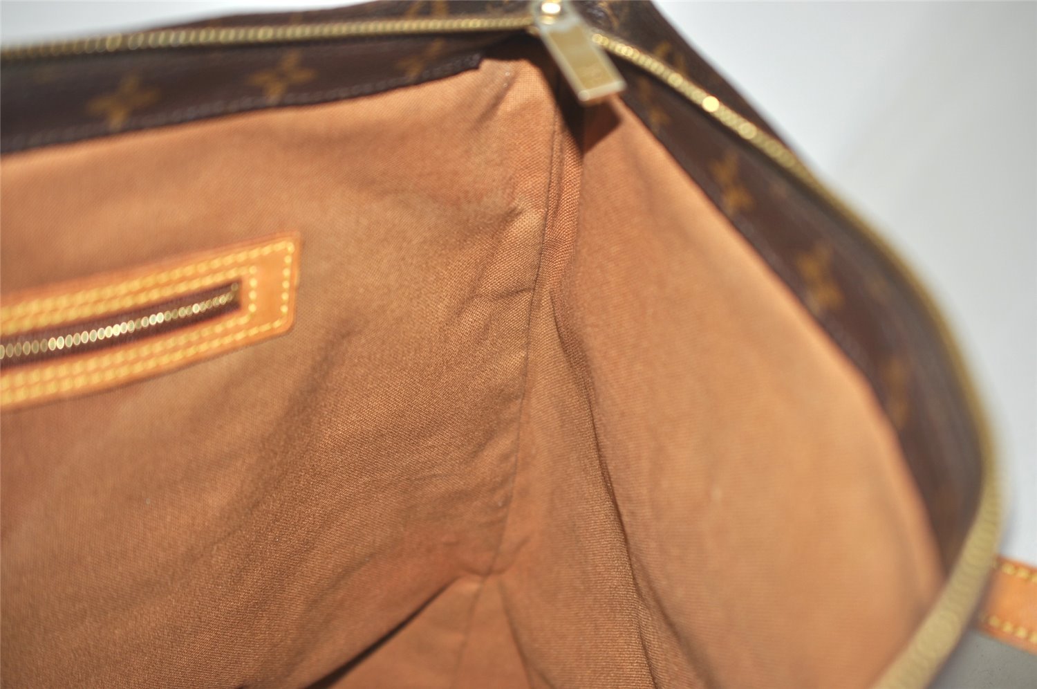 Authentic Louis Vuitton Monogram Cabas Mezzo Shoulder Tote Bag M51151 LV 5837J