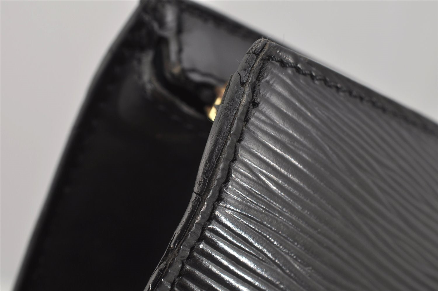 Authentic Louis Vuitton Epi Saint Jacques Hand Bag Black M52272 LV 5841J