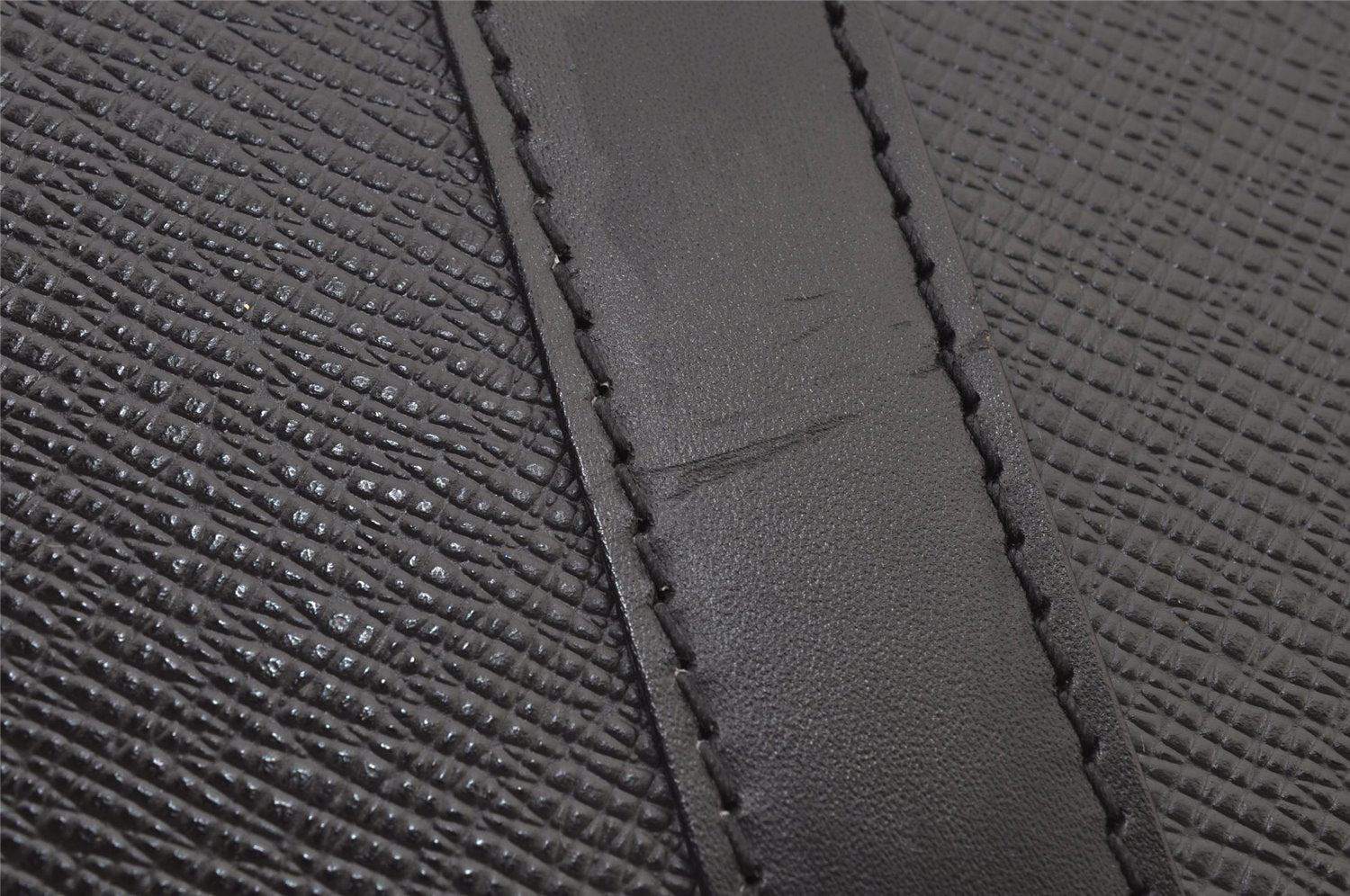 Auth Louis Vuitton Taiga Porte Documents Lozan 2Way Briefcase M30052 Black 5848J