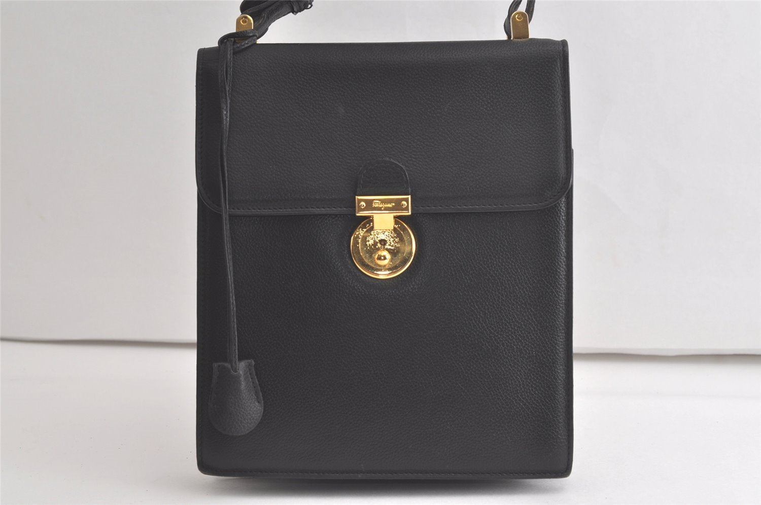 Authentic Salvatore Ferragamo 2Way Shoulder Hand Bag Leather Black SF 5848K