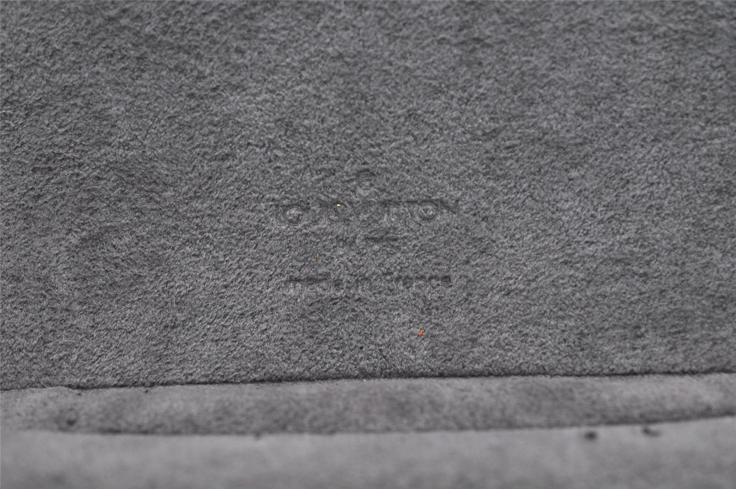 Authentic Louis Vuitton Epi Cannes Cosmetic Hand Bag Purse Black M48032 LV 5851I