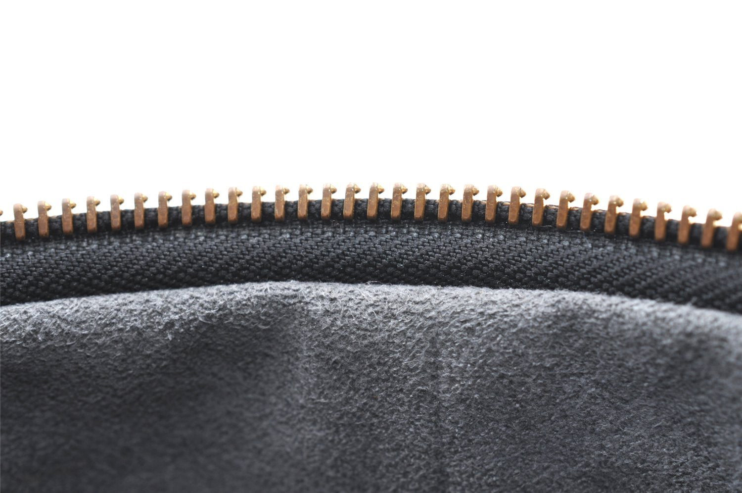 Authentic Louis Vuitton Epi Cannes Cosmetic Hand Bag Purse Black M48032 LV 5851I