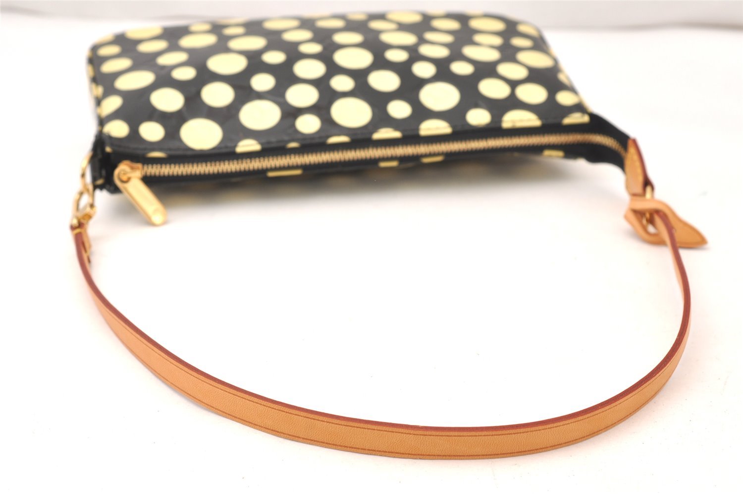 Auth Louis Vuitton Vernis Pochette Accessoires Pouch Yayoi Kusama Black LV 5851K