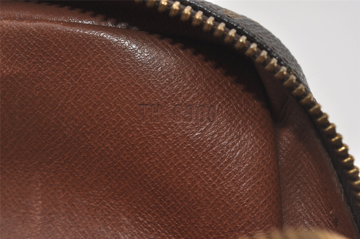 Authentic Louis Vuitton Monogram Amazone Shoulder Cross Body Bag M45236 LV 5855I