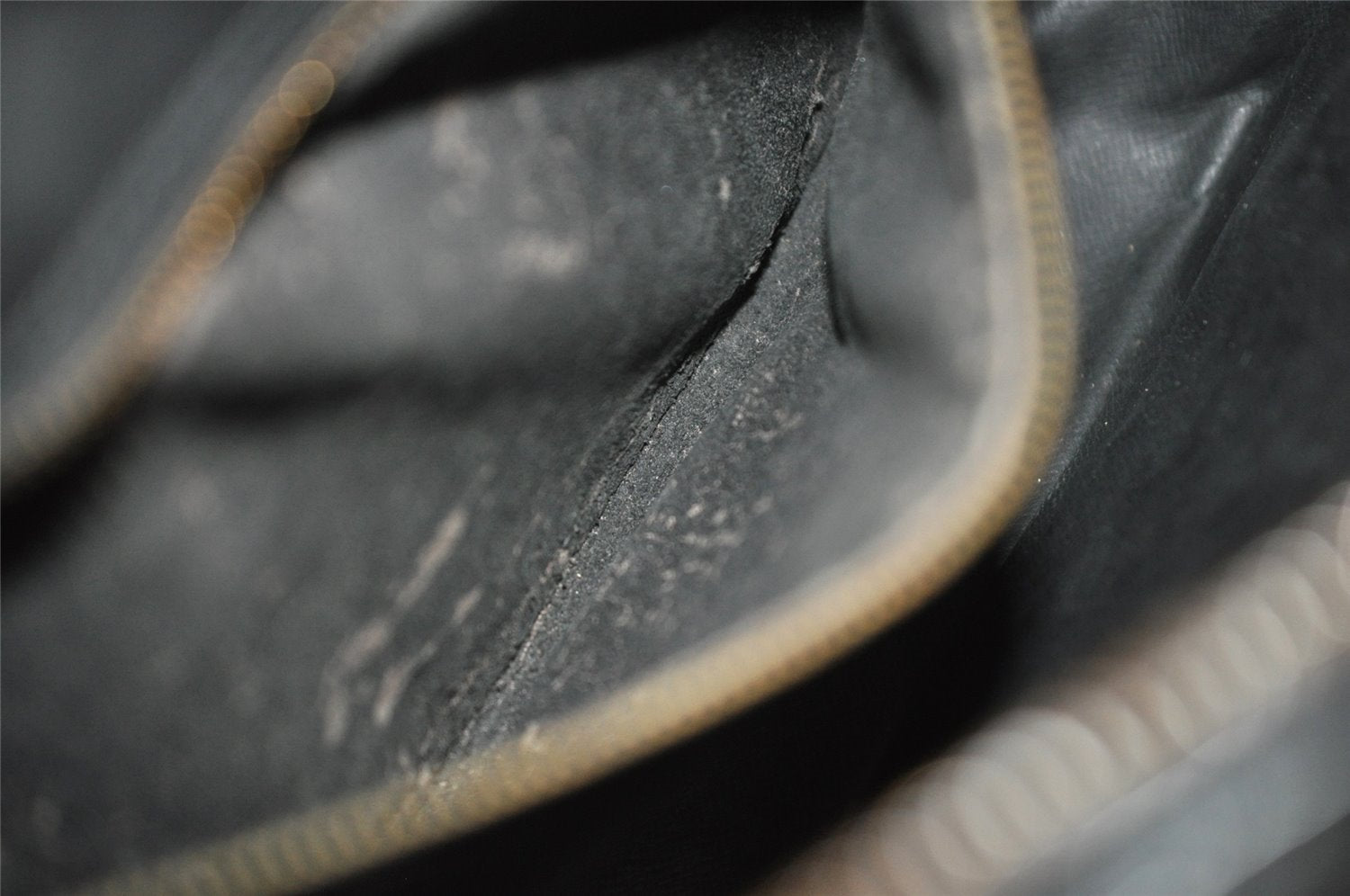 Auth Louis Vuitton Epi Trocadero 27 Shoulder Cross Bag Black M52302 LV 5861I