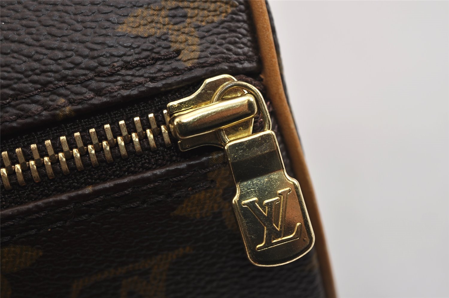 Authentic Louis Vuitton Monogram Papillon 30 Hand Bag M51385 LV 5862J