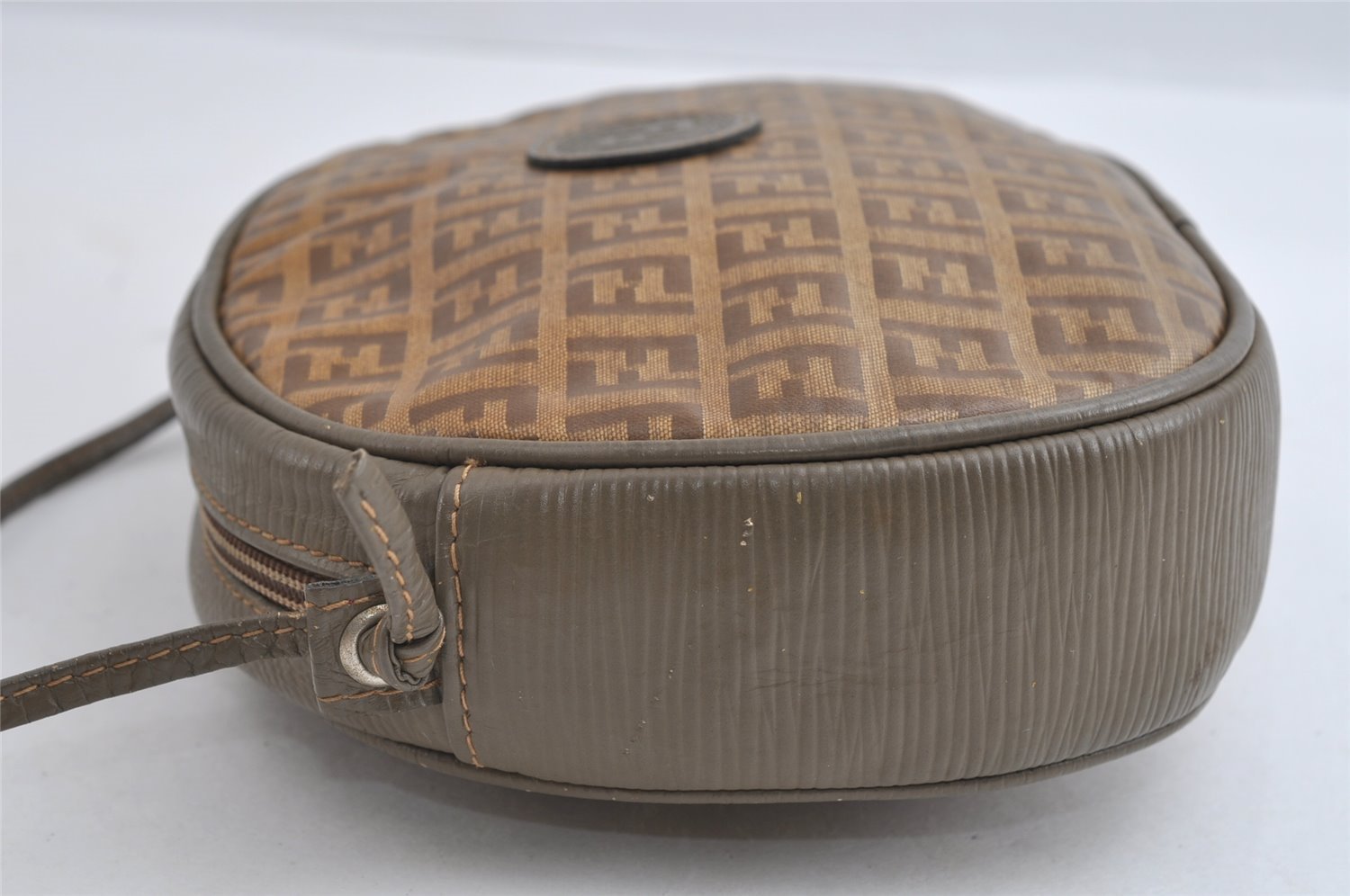 Authentic FENDI Zucchino Shoulder Cross Body Bag PVC Leather Brown Junk 5875I