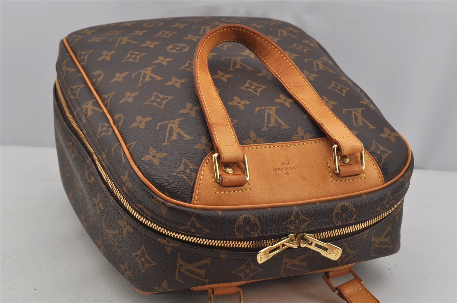 Authentic Louis Vuitton Monogram Excursion Hand Bag M41450 LV 5882J