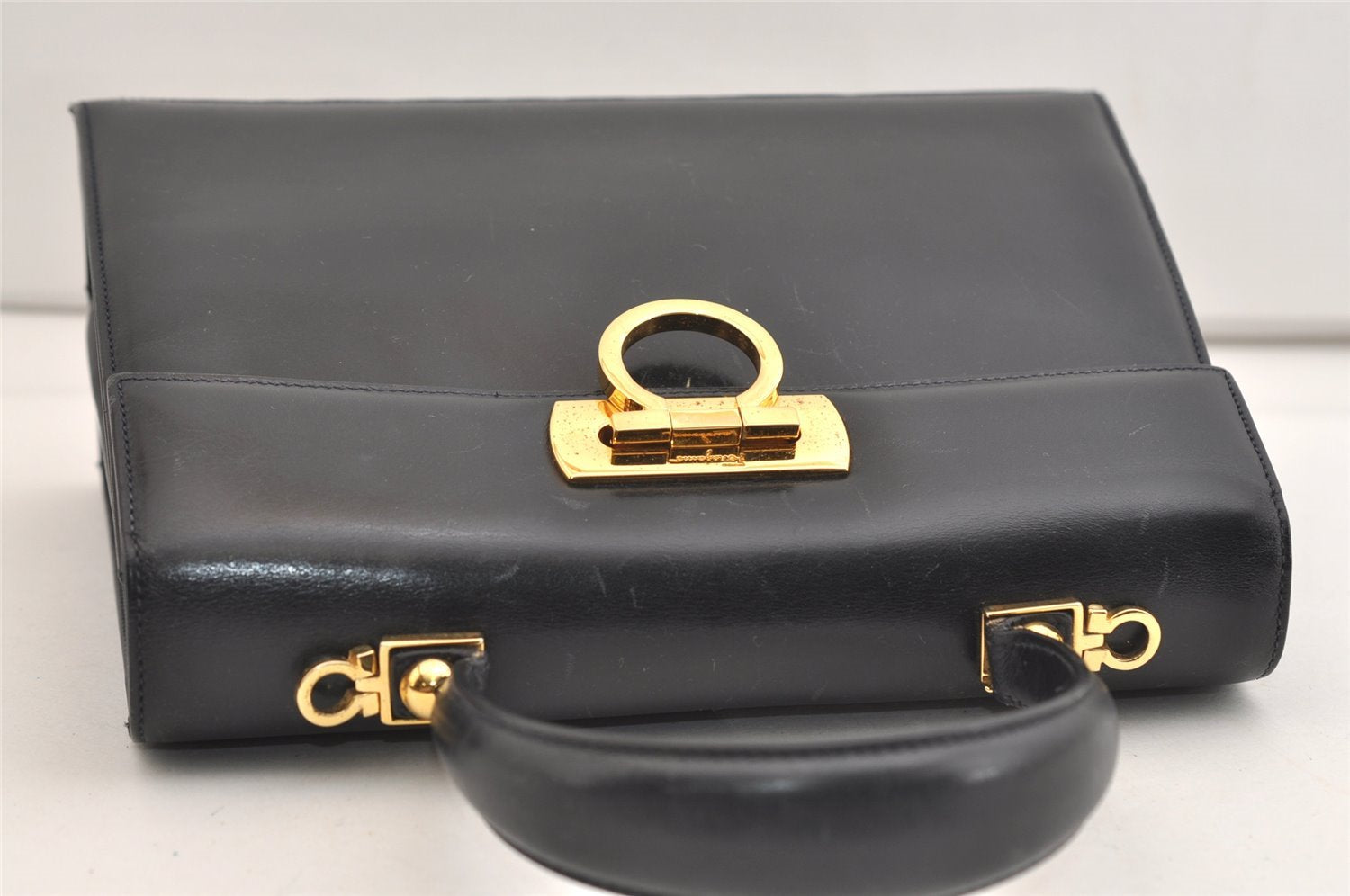 Authentic Salvatore Ferragamo Gancini Leather 2Way Shoulder Bag Black 5886J