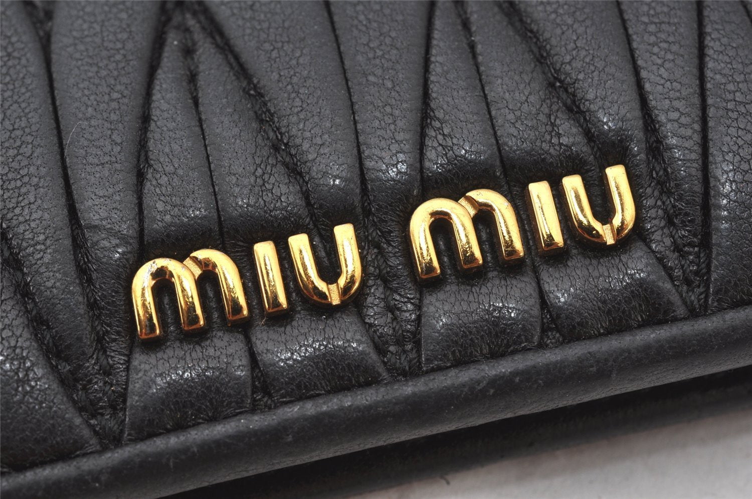 Authentic MIU MIU Vintage Matelasse Leather Bifold Wallet Purse Black 5889K