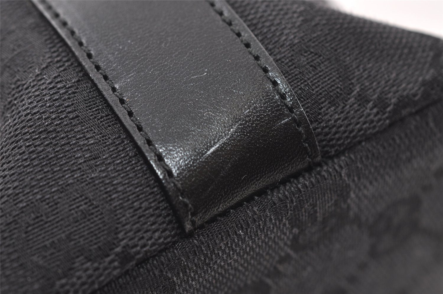 Authentic GUCCI Vintage Shoulder Bag Purse GG Canvas Leather 0000602 Black 5890I