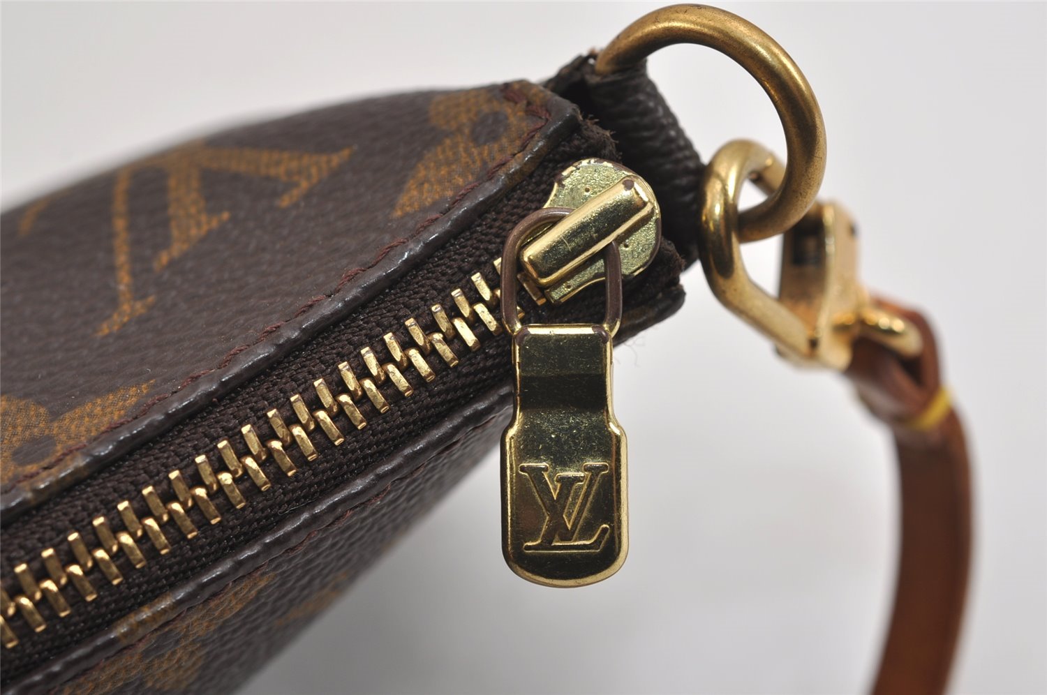 Authentic Louis Vuitton Monogram Pochette Accessoires Pouch M51980 LV 5890J