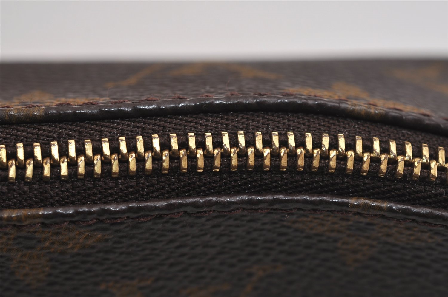 Authentic Louis Vuitton Monogram Pochette Accessoires Pouch M51980 LV 5890J