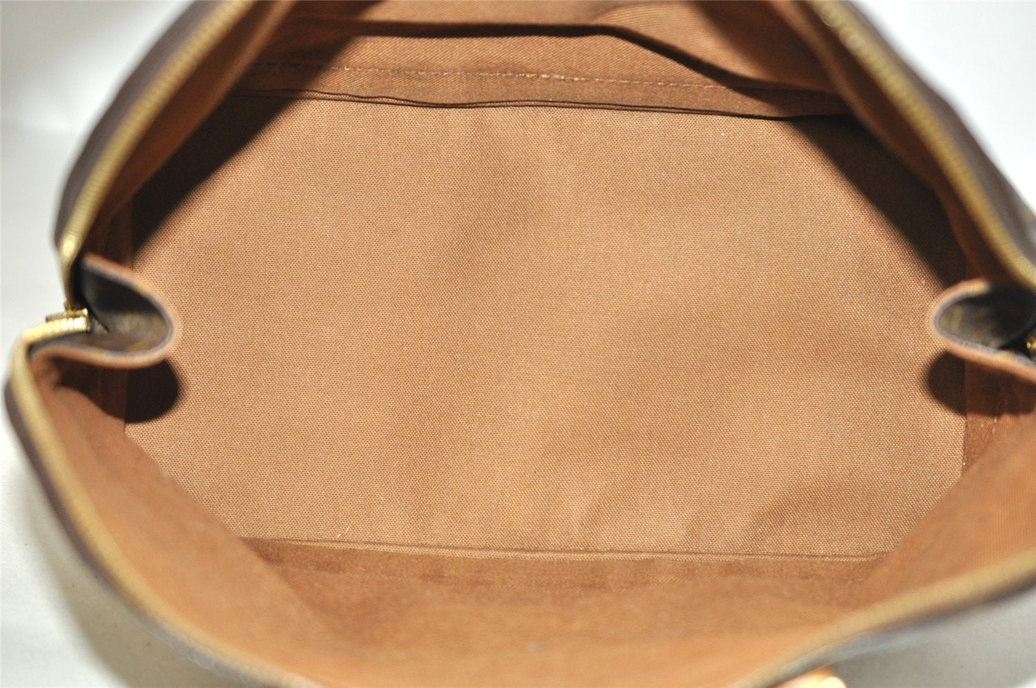 Authentic Louis Vuitton Monogram Alma Hand Bag Purse M51130 LV 5892I