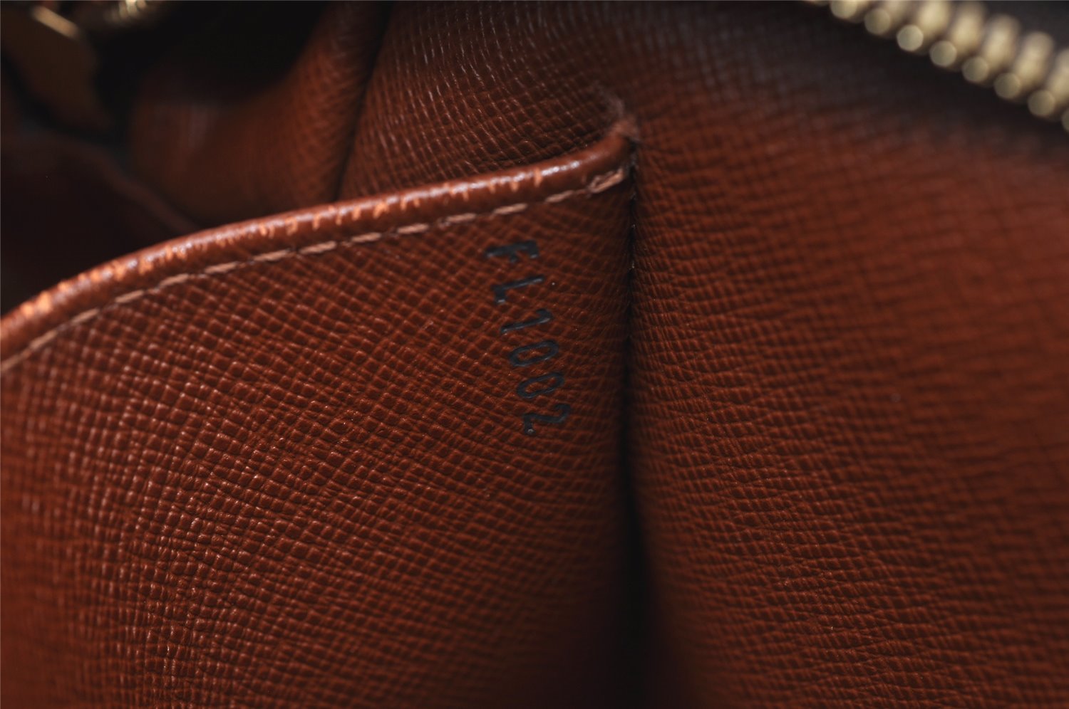 Authentic Louis Vuitton Monogram Cite MM Shoulder Bag M51182 LV 5896J