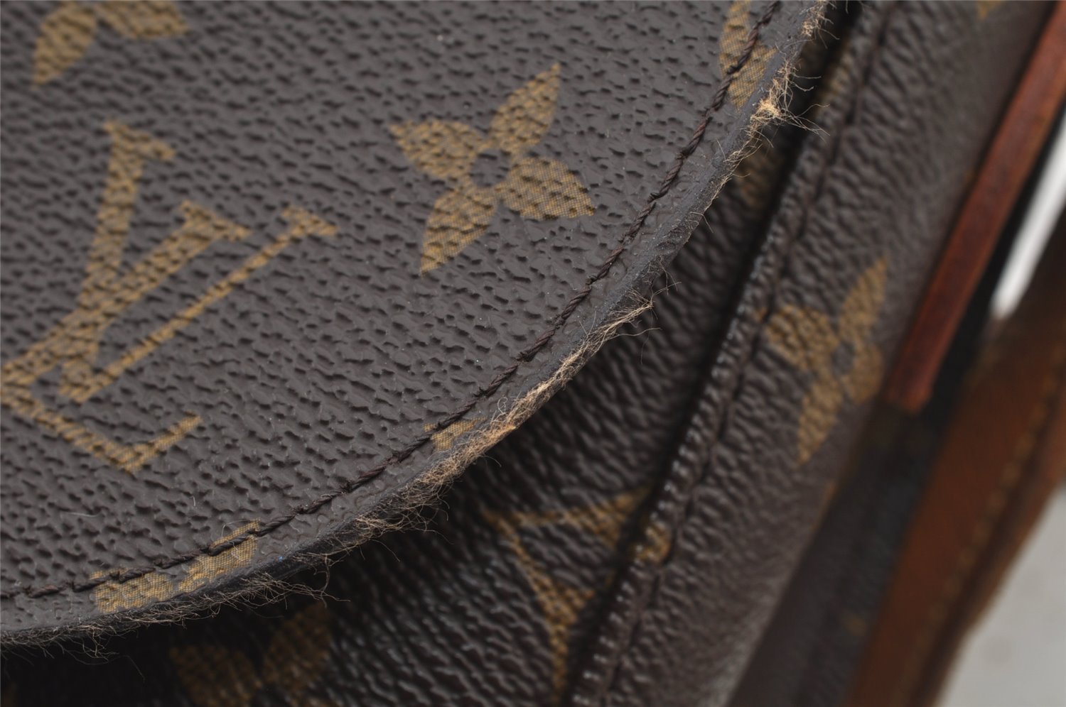 Authentic Louis Vuitton Monogram Saint Cloud GM M51242 Shoulder Cross Bag 5901J