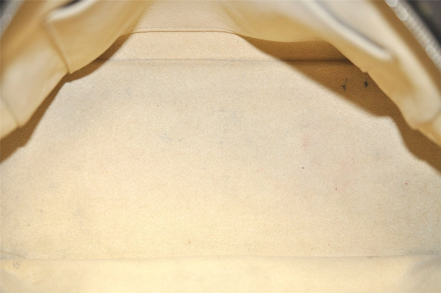 Authentic Louis Vuitton Monogram Manhattan PM Hand Bag Purse M40026 LV 5905J