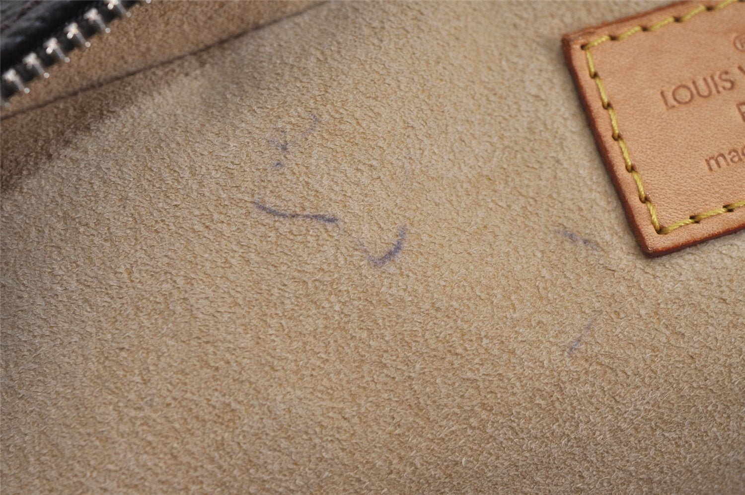 Authentic Louis Vuitton Monogram Manhattan PM Hand Bag Purse M40026 LV 5905J