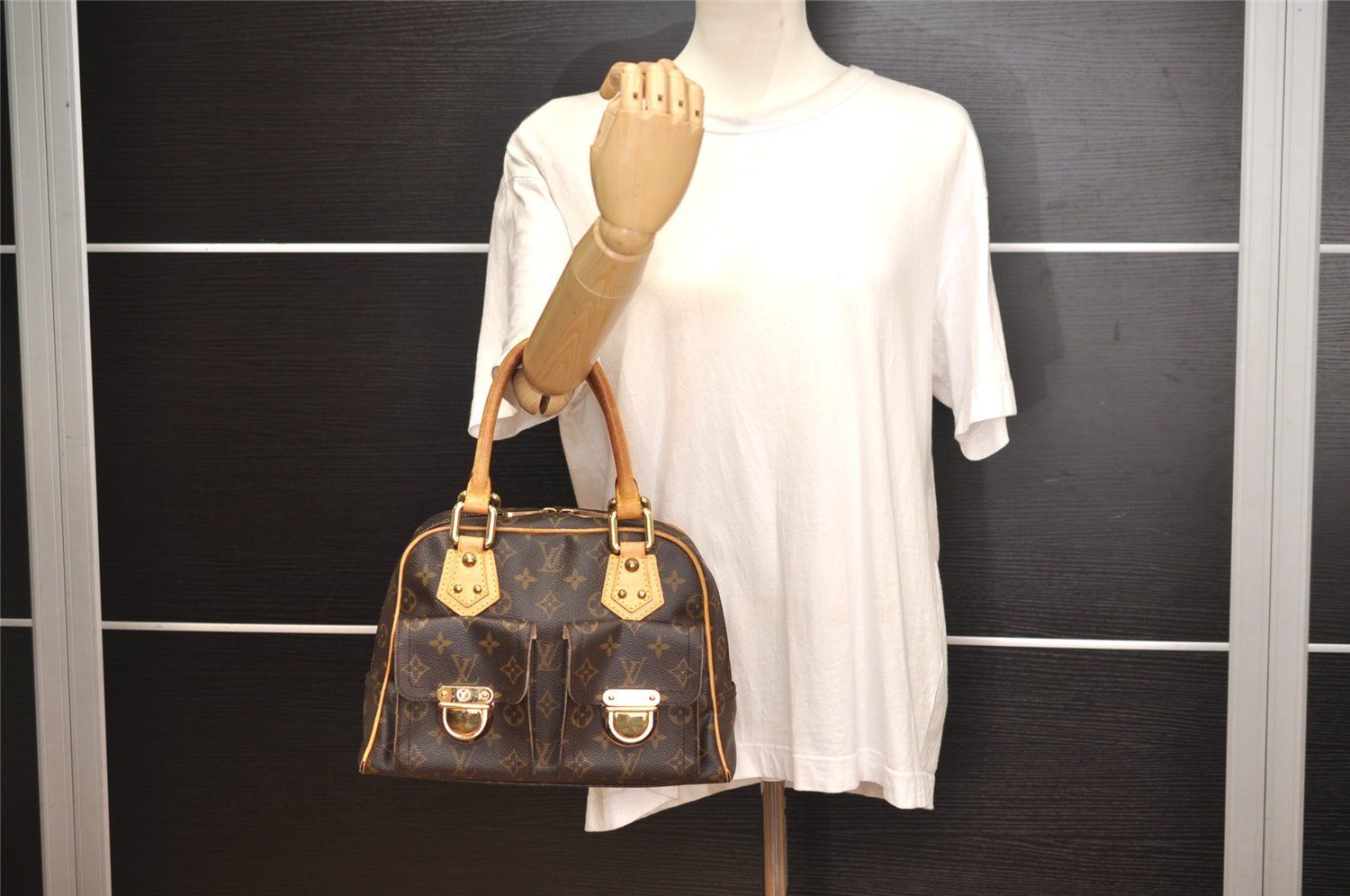 Authentic Louis Vuitton Monogram Manhattan PM Hand Bag Purse M40026 LV 5905J