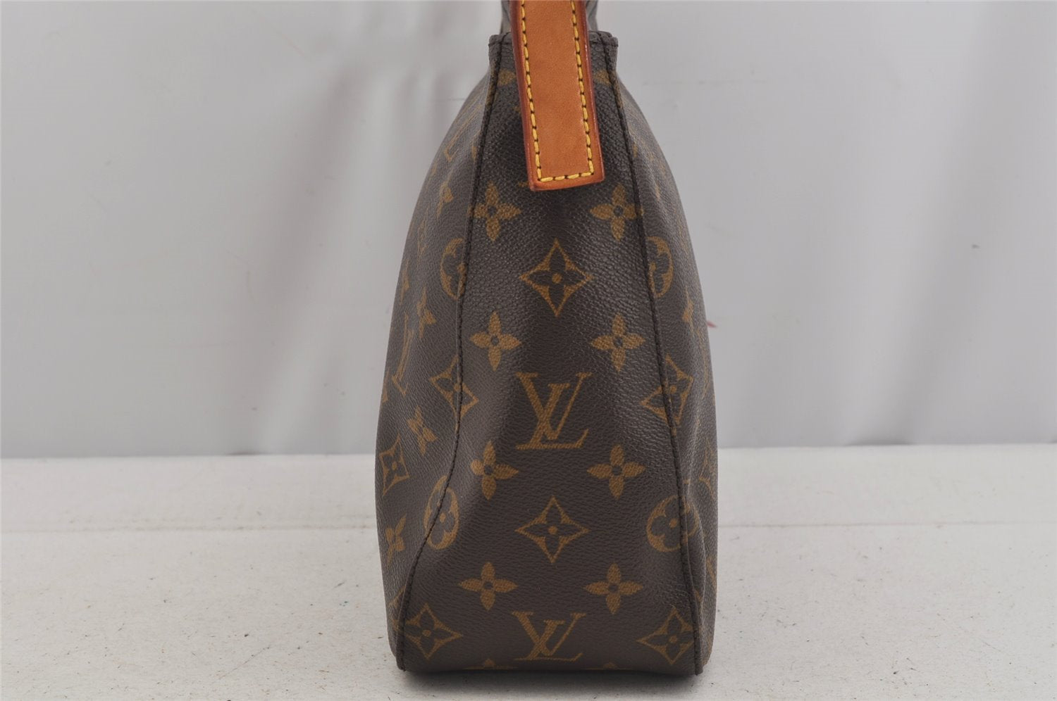Authentic Louis Vuitton Monogram Looping MM Shoulder Bag M51146 LV 5907J