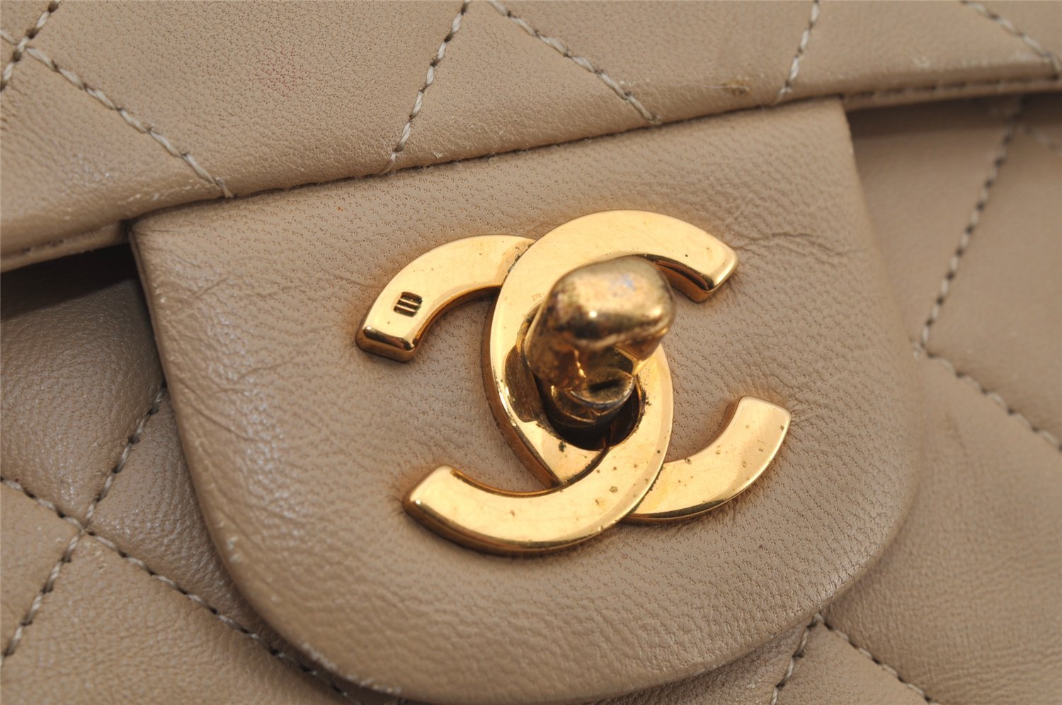 Authentic CHANEL Calf Skin Matelasse 23 Chain Shoulder Bag Purse Beige CC 5913J