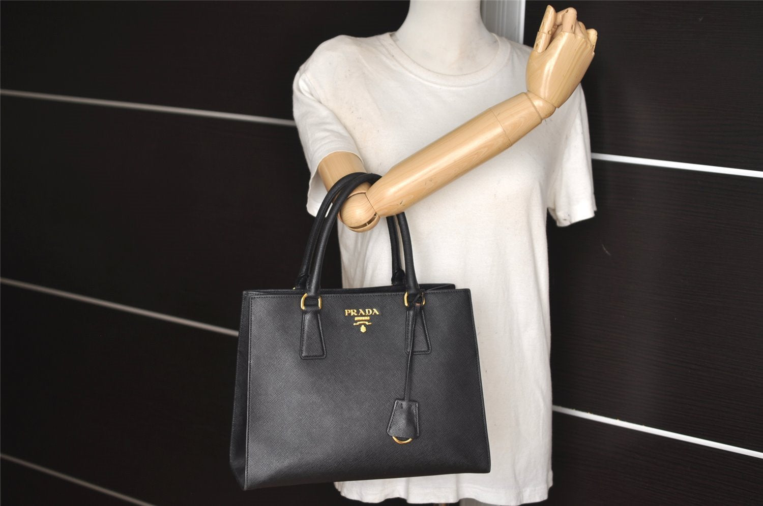 Authentic PRADA Vintage Saffiano Leather 2Way Shoulder Hand Bag Black 5914J