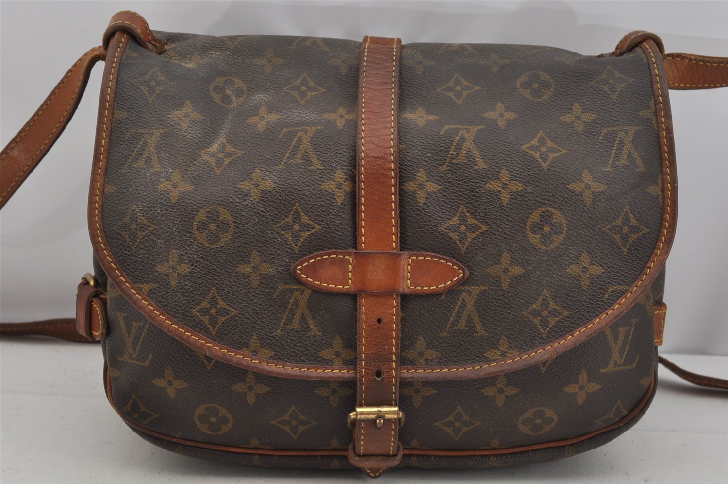Authentic Louis Vuitton Monogram Saumur 30 Shoulder Cross Bag M42256 LV 5916J
