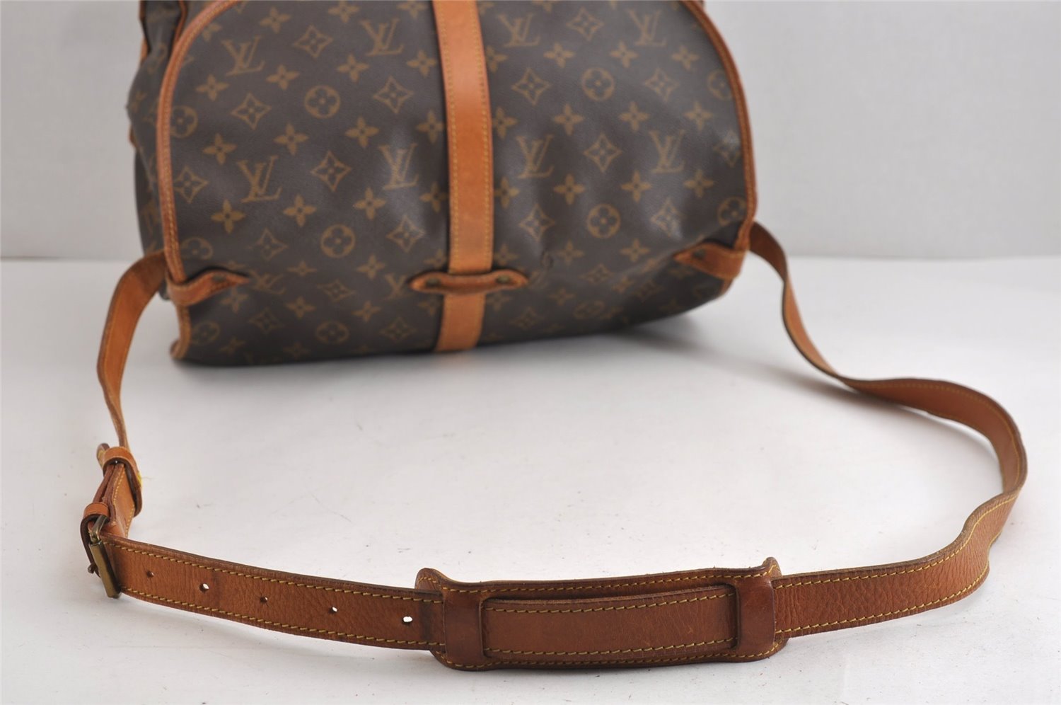Authentic Louis Vuitton Monogram Saumur 35 Shoulder Cross Bag M42254 LV 5917J