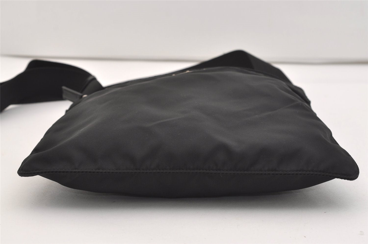 Authentic PRADA Nylon Tessuto Leather Shoulder Cross Body Bag Purse Black 5922J