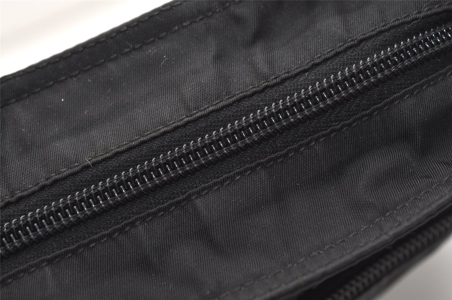 Authentic PRADA Nylon Tessuto Leather Shoulder Cross Body Bag Purse Black 5922J