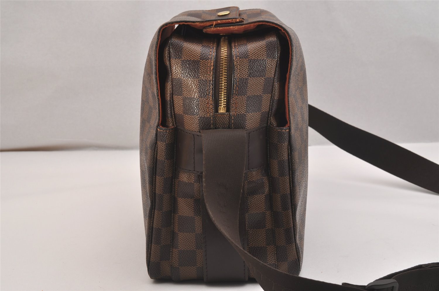 Authentic Louis Vuitton Damier Naviglio Shoulder Cross Body Bag N45255 LV 5925J