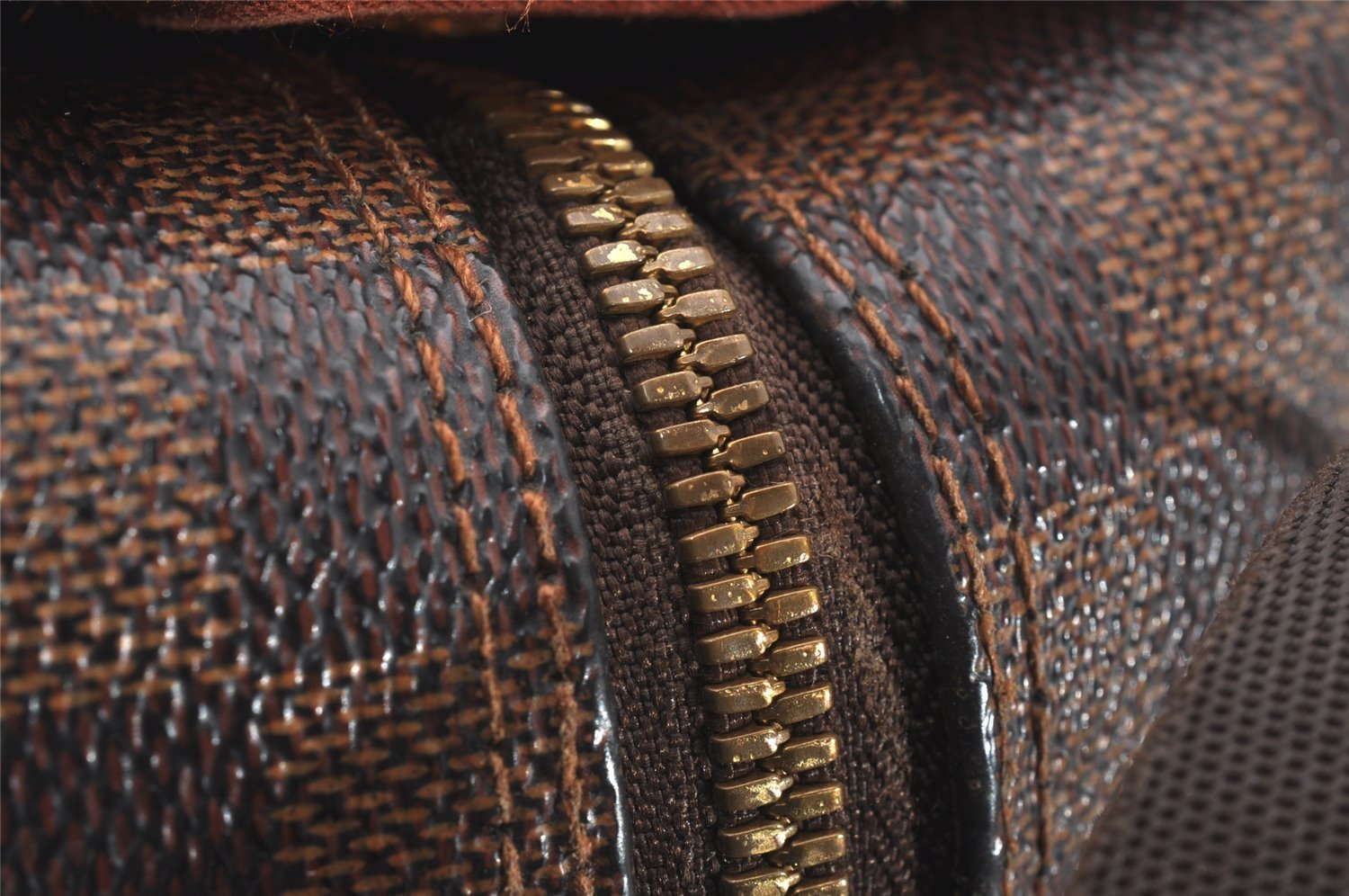 Authentic Louis Vuitton Damier Naviglio Shoulder Cross Body Bag N45255 LV 5925J