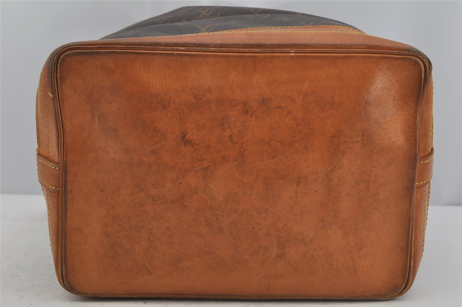 Authentic Louis Vuitton Monogram Noe Shoulder Drawstring Bag M42224 LV 5931J