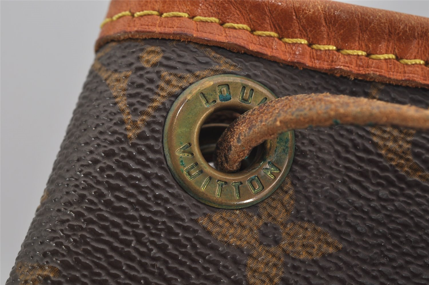 Authentic Louis Vuitton Monogram Noe Shoulder Drawstring Bag M42224 LV 5931J