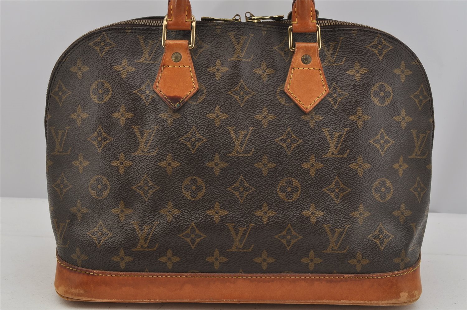 Authentic Louis Vuitton Monogram Alma Hand Bag Purse M51130 LV 5935J