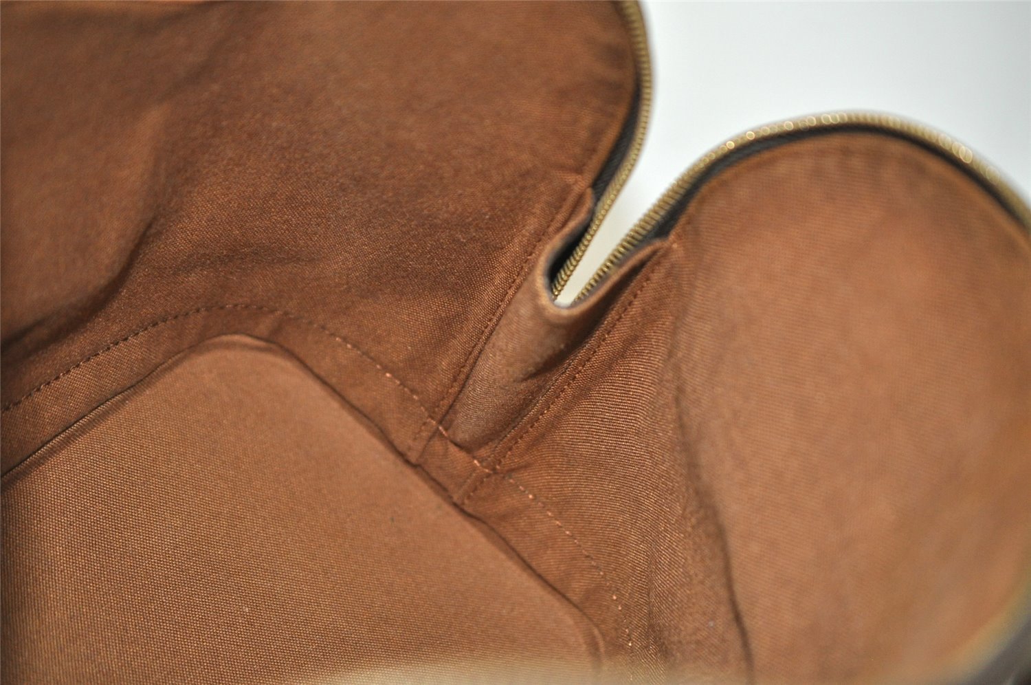 Authentic Louis Vuitton Monogram Alma Hand Bag Purse M51130 LV 5935J