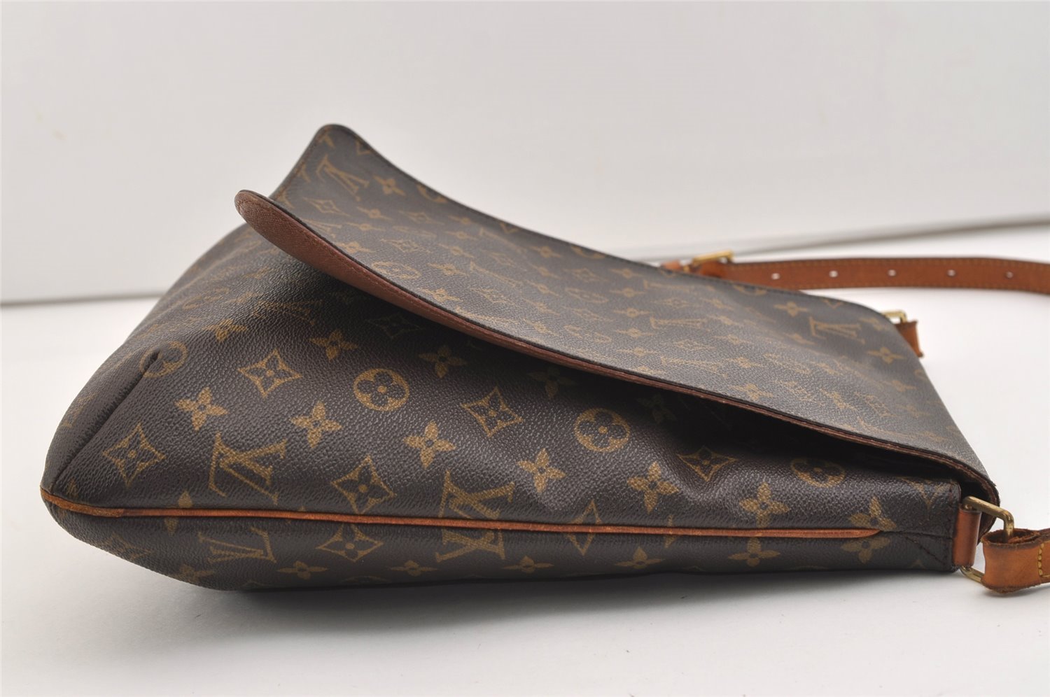 Authentic Louis Vuitton Monogram Musette Shoulder Cross Body Bag M51256 LV 5936J