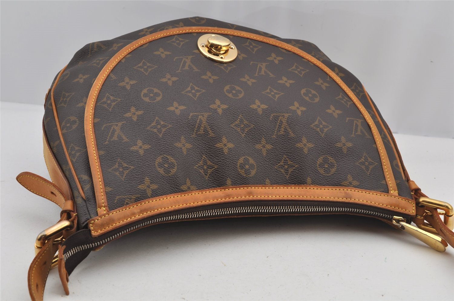 Authentic Louis Vuitton Monogram Tulum GM Shoulder Cross Bag M40075 LV 5938J