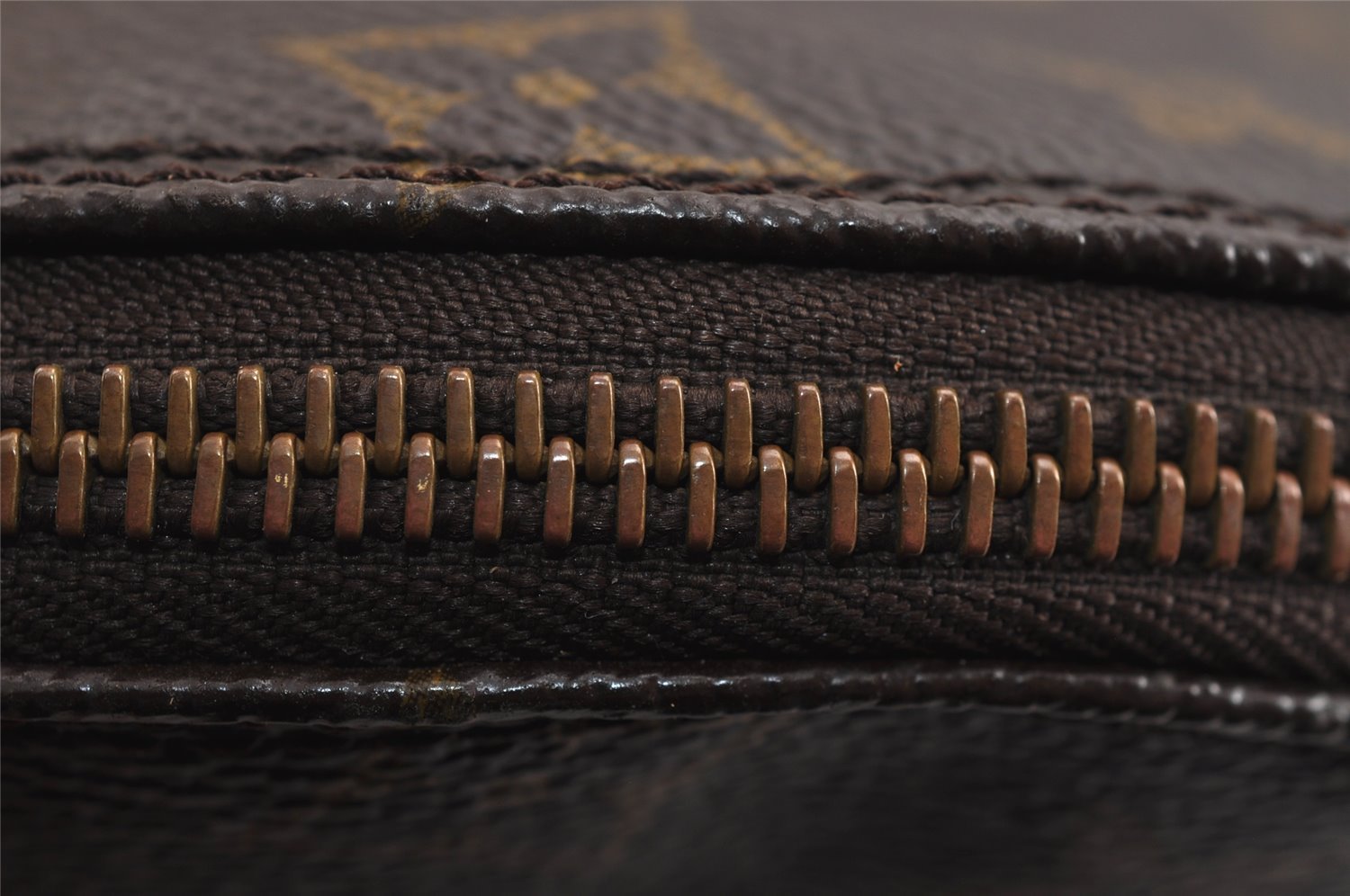 Authentic Louis Vuitton Monogram Alma Hand Bag Purse M51130 LV 5941J