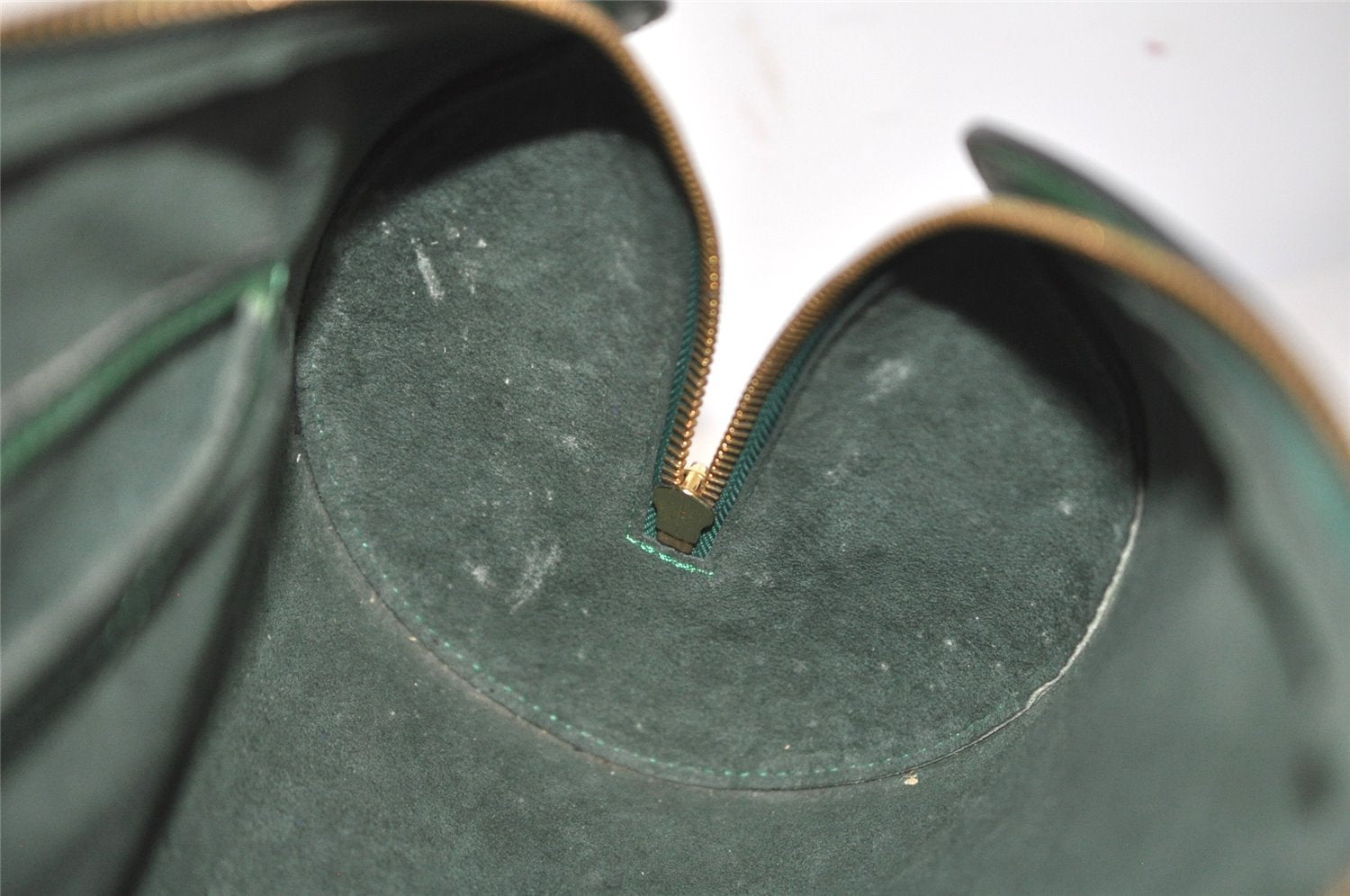 Authentic Louis Vuitton Epi Soufflot Hand Bag Green M52224 LV 5944J