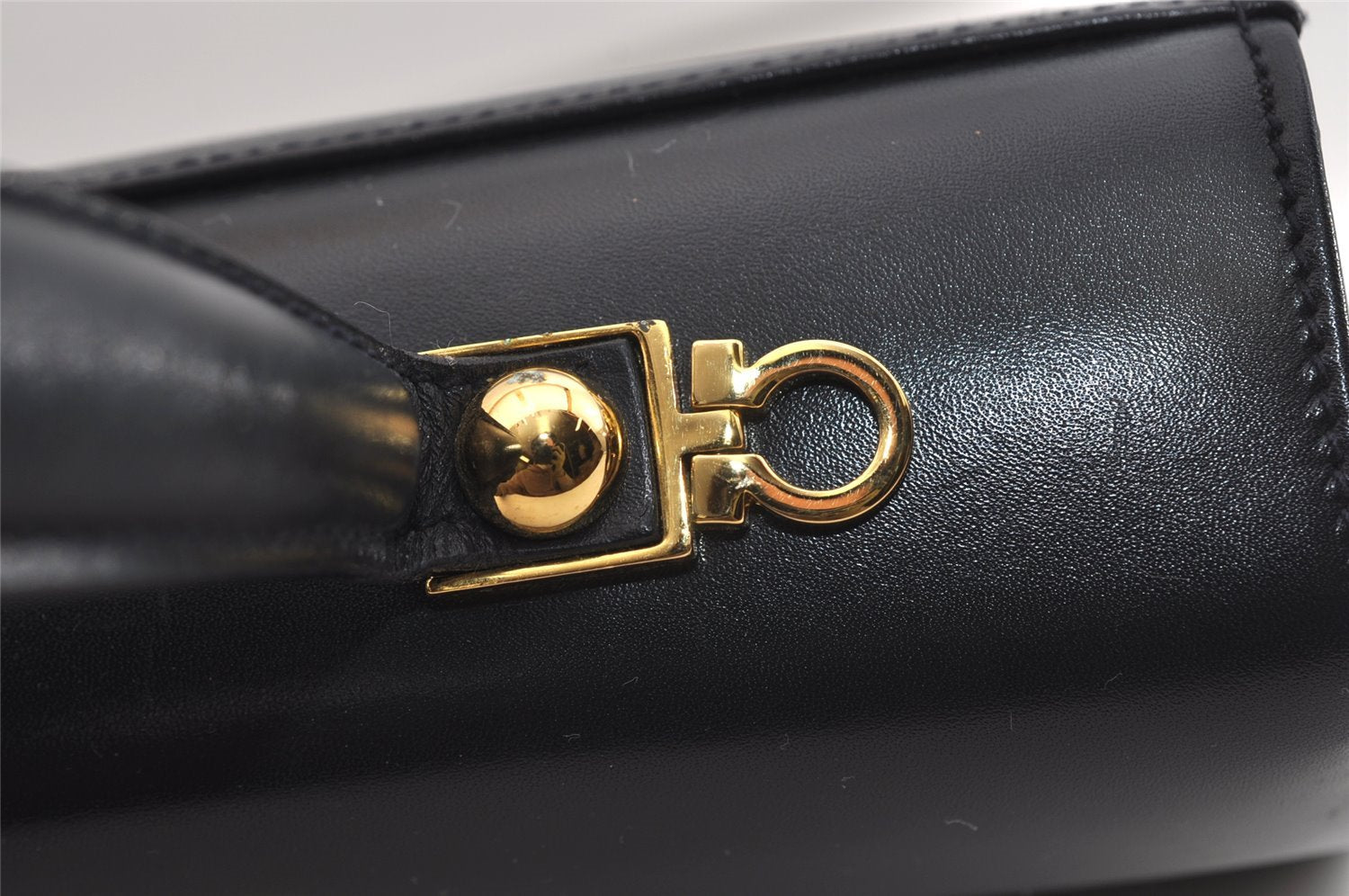 Authentic Salvatore Ferragamo Gancini Leather 2Way Shoulder Hand Bag Black 5947J