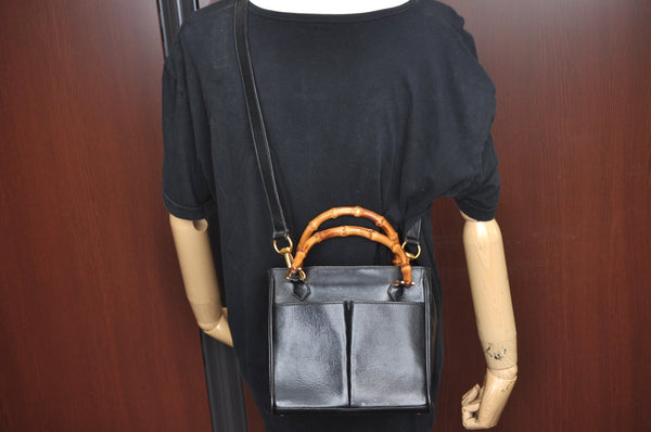 Authentic GUCCI Vintage Bamboo 2way Shoulder Hand Bag Purse Leather Black 5948H