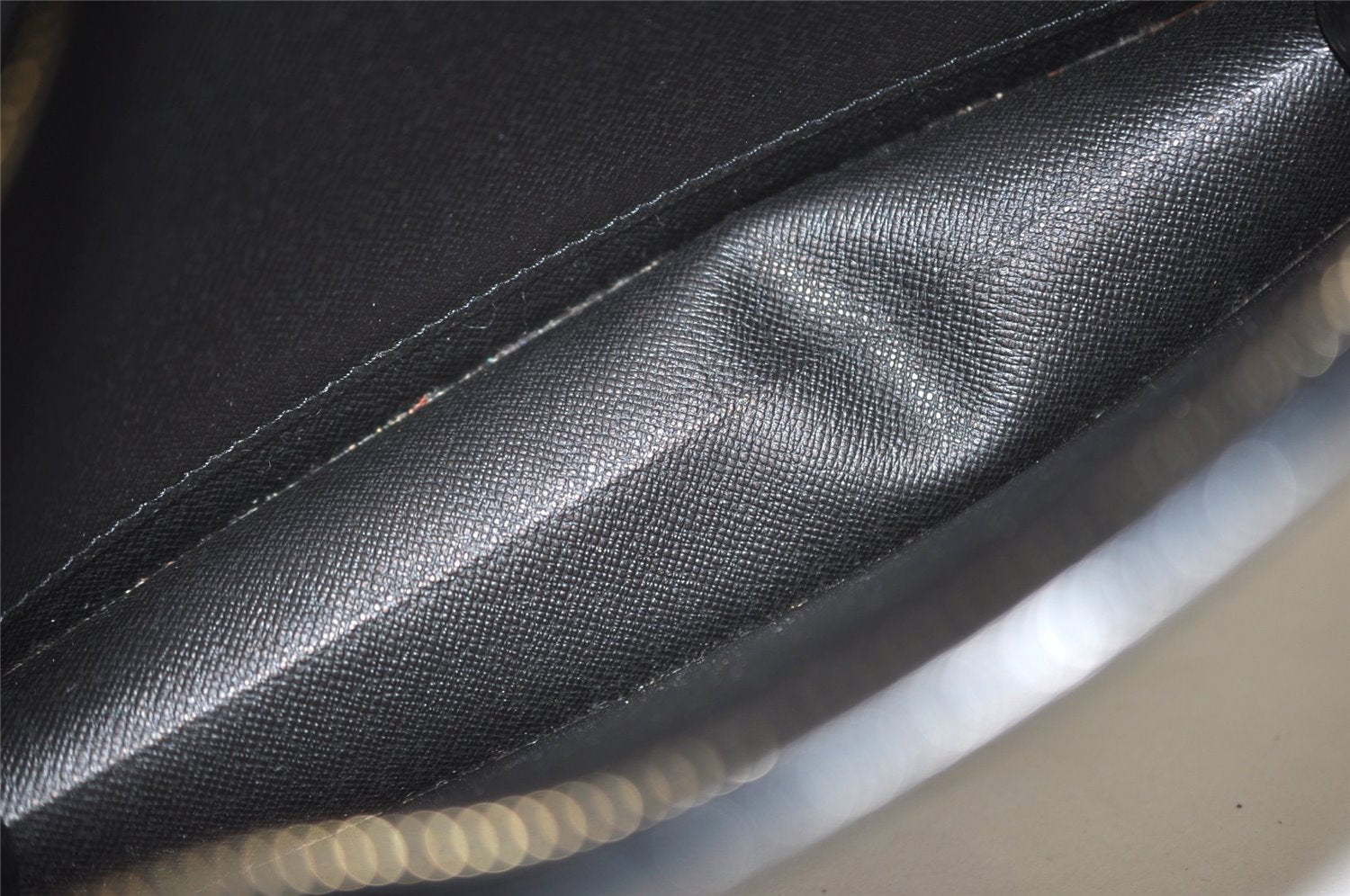 Authentic Louis Vuitton Epi Pochette Homme Clutch Hand Bag Black M52522 LV 5948J