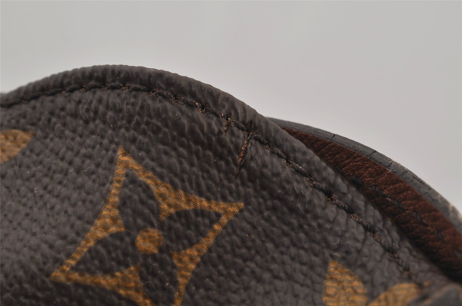 Authentic Louis Vuitton Monogram Saint Cloud GM M51242 Shoulder Cross Bag 5950J