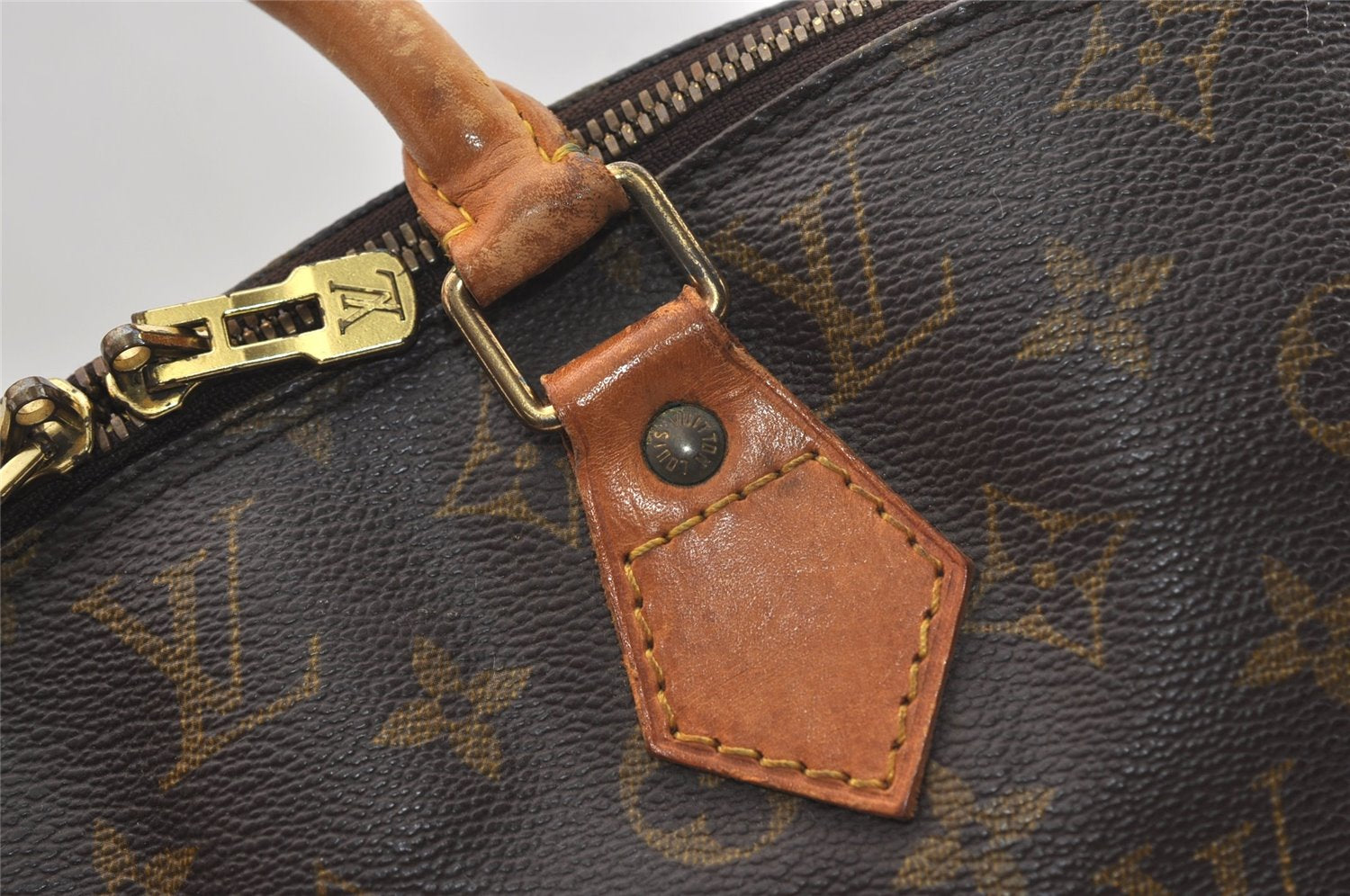 Authentic Louis Vuitton Monogram Alma Hand Bag Purse M51130 LV 5956J