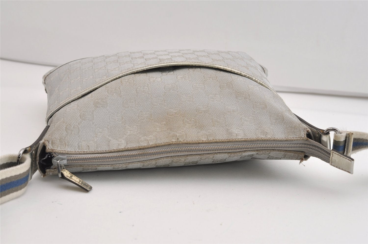 Authentic GUCCI Shoulder Cross Body Bag GG Canvas Leather 145857 Silver 5958J